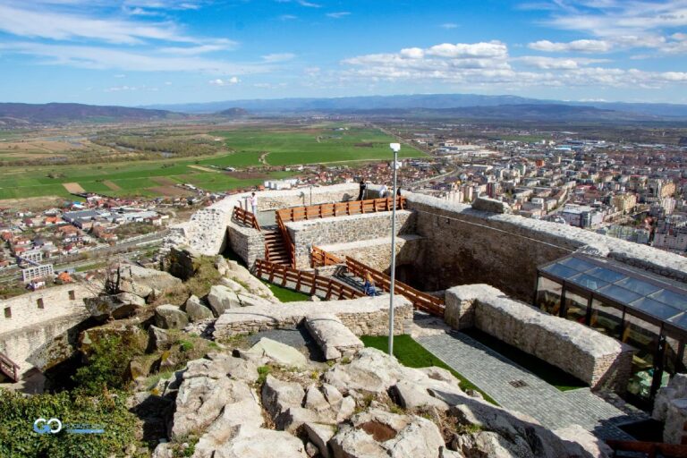 Discover Deva | Information, attractions, hotels and more ...